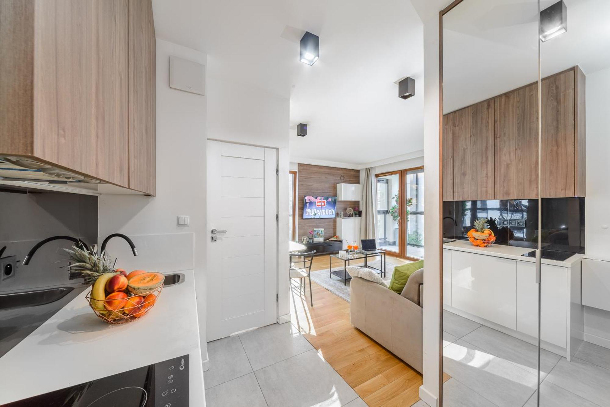 Lumina Apartment With Parking Near Muzeum Powstania Варшава Екстер'єр фото