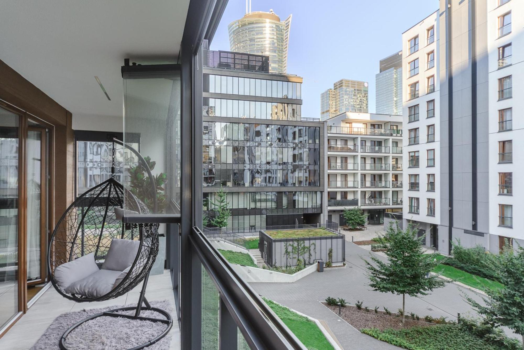 Lumina Apartment With Parking Near Muzeum Powstania Варшава Екстер'єр фото